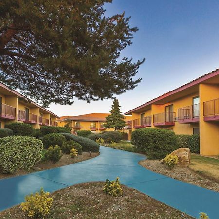 Hotel Baymont By Wyndham Tehachapi Exterior foto
