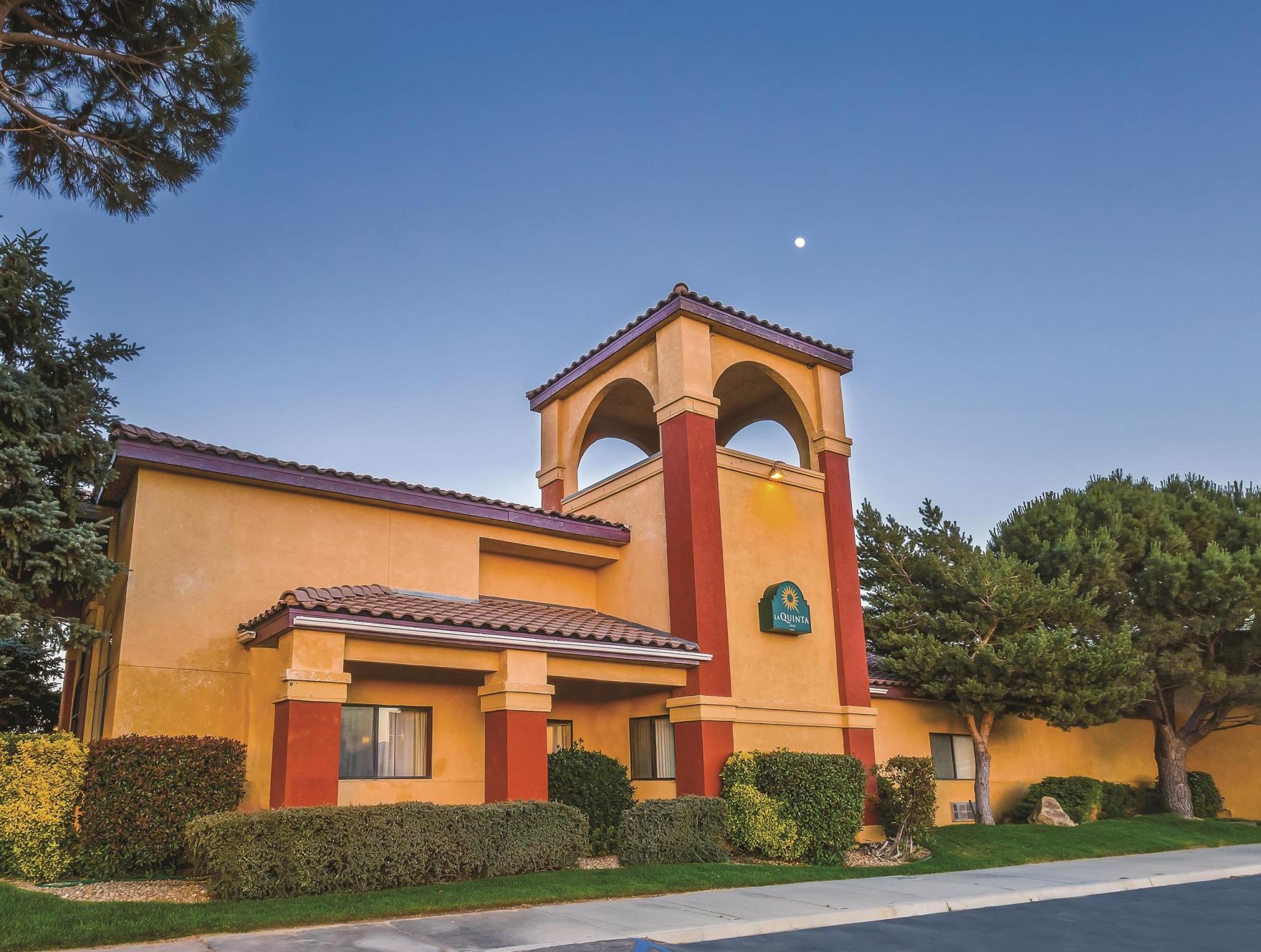 Hotel Baymont By Wyndham Tehachapi Exterior foto