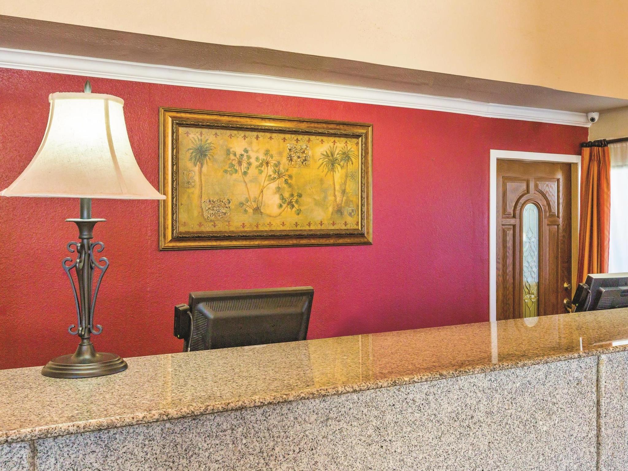 Hotel Baymont By Wyndham Tehachapi Exterior foto
